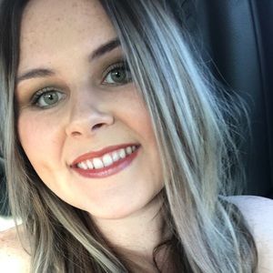 Meet your Posher, Caitlyn